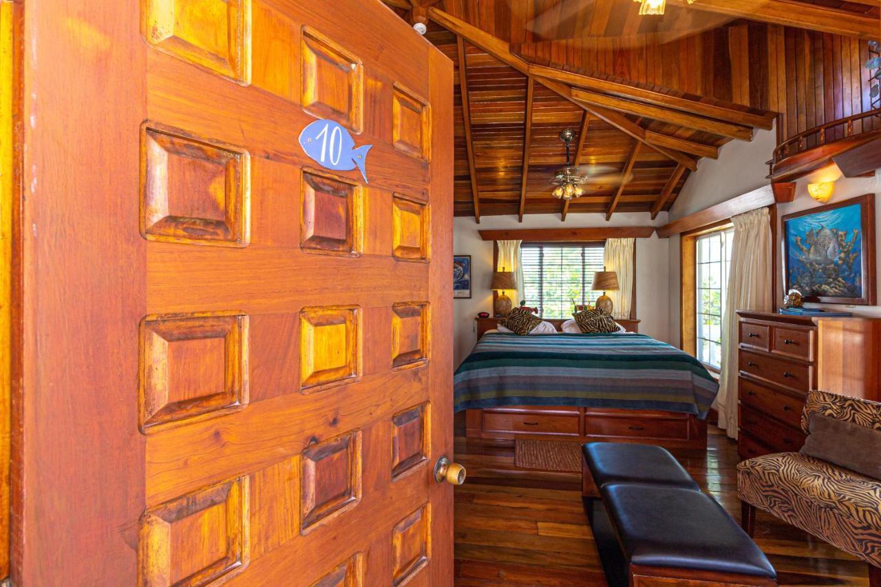 Blue Tang Inn San Pedro  Luaran gambar